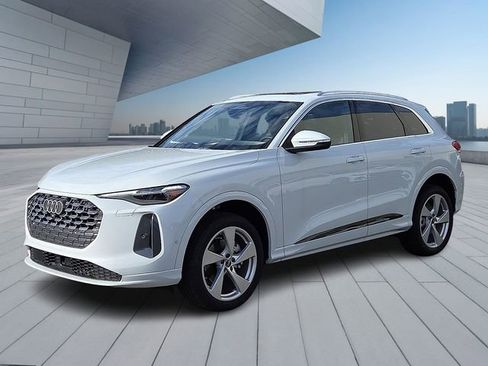 New 2025 Audi Q5 2.0T Premium Plus image 2