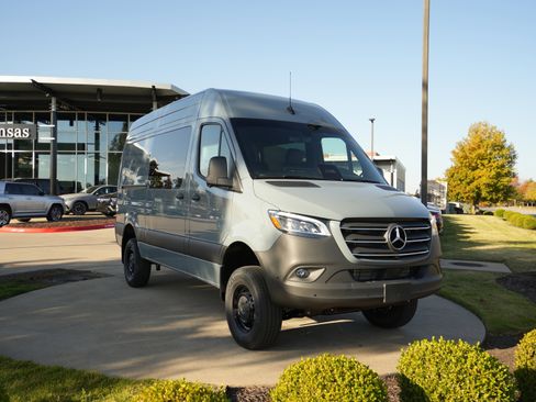 New 2026 Mercedes-Benz Sprinter 2500 image 1