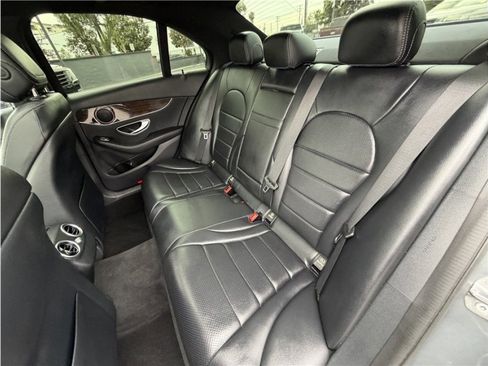 Used 2019 Mercedes-Benz C 300 Sedan image 23