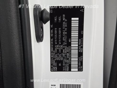 Used 2026 Toyota Sienna XLE FWD image 28
