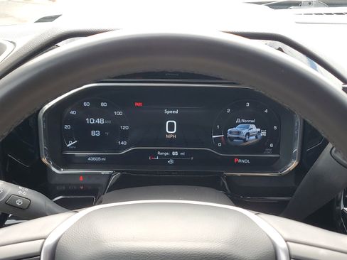 Used 2024 GMC Sierra 1500 SLT image 25