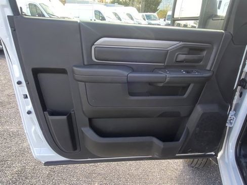 New 2026 RAM 5500 Tradesman w/ Chrome Appearance Group image 11