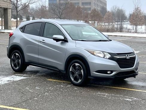 Certified 2018 Honda HR-V EX image 9