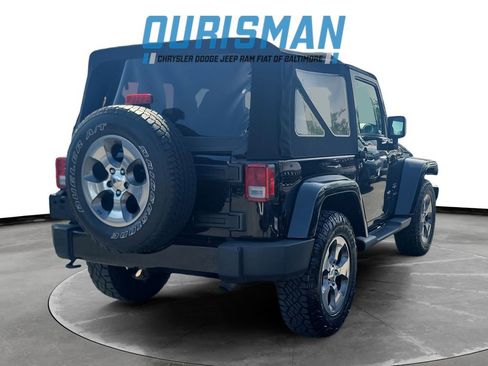 Used 2016 Jeep Wrangler Sahara w/ Connectivity Group AWD/4WD image 6