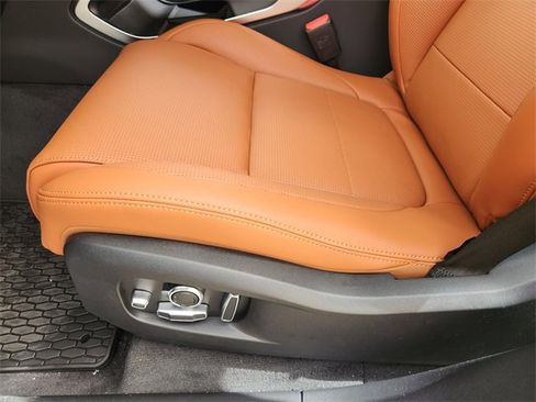 Used 2026 Jaguar F-PACE R-Dynamic S image 23