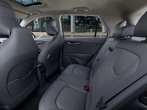 New 2026 Kia Niro SX image 18