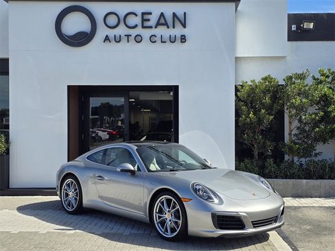 Used 2018 Porsche 911 Carrera image 2