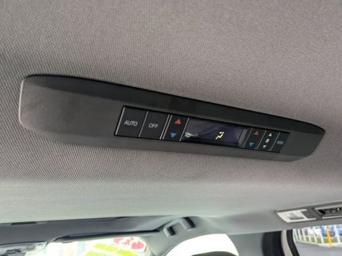 Used 2023 Toyota Sienna XSE image 17