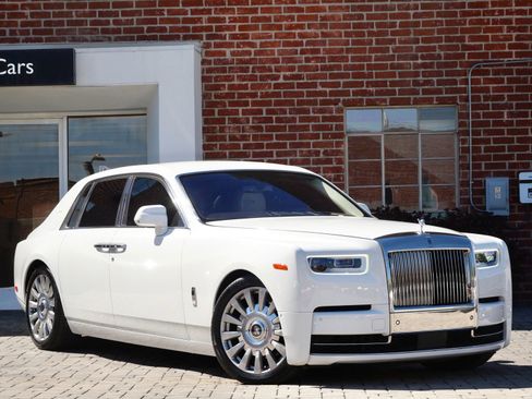Certified 2018 Rolls-Royce Phantom Sedan image 20