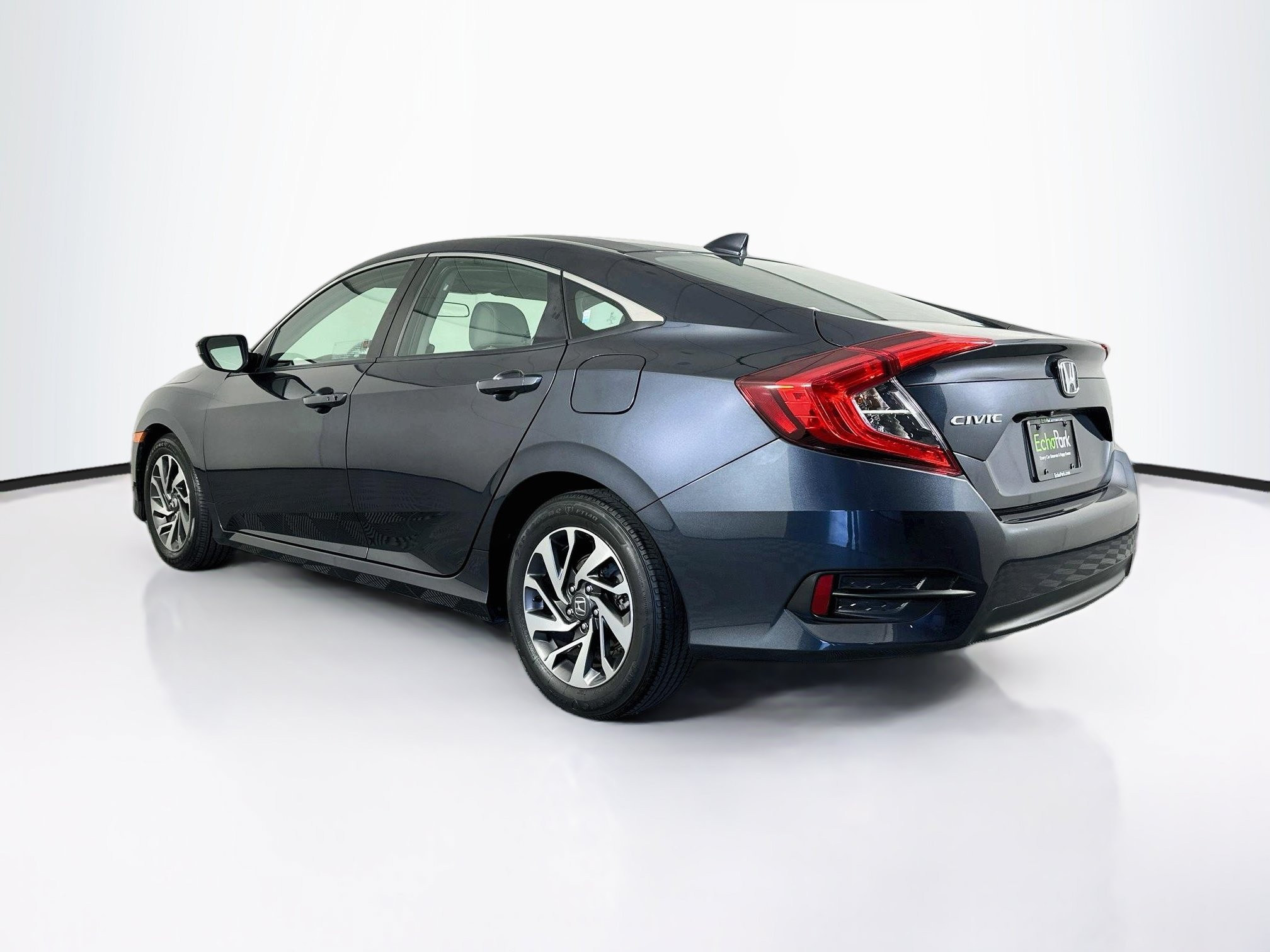 Used 2018 Honda Civic EX image 5