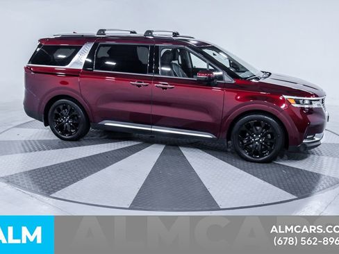Used 2022 Kia Carnival SX Prestige image 13