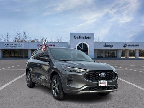 Used 2023 Ford Escape ST-Line AWD/4WD image 1