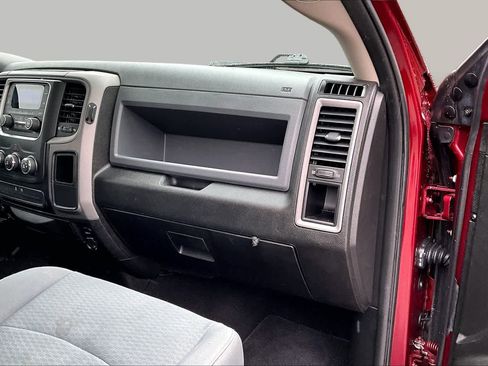 Used 2019 RAM 1500 Express AWD/4WD image 19