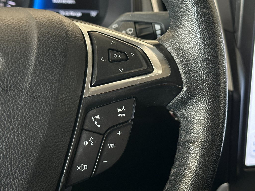 Certified 2024 Ford Edge SEL AWD/4WD image 24