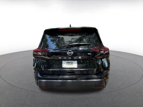 Used 2025 Nissan Rogue SV FWD image 6