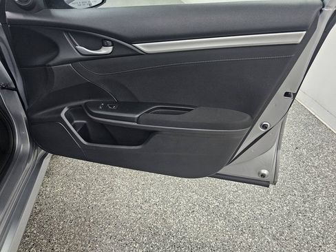 Used 2016 Honda Civic EX-T image 18