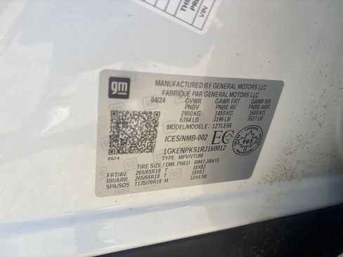 Used 2024 GMC Acadia AT4 w/ LPO, Floor Liner Package AWD/4WD image 23