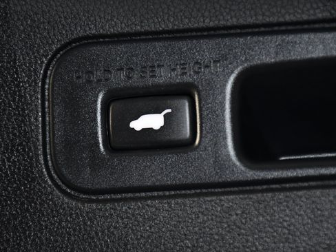 Used 2025 Honda Pilot EX-L image 52