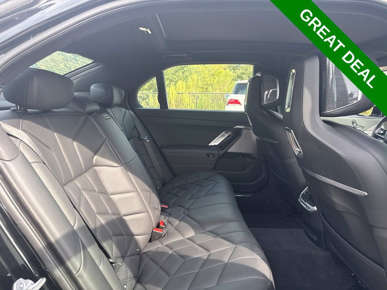 Used 2026 BMW 740i RWD image 17