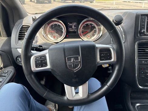 Used 2018 Dodge Grand Caravan GT FWD image 9