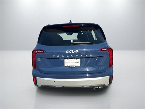 Certified 2024 Kia Telluride S w/ S Sunroof Package image 6