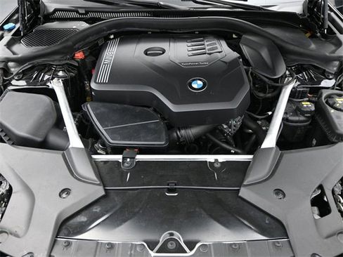 Used 2022 BMW 530i w/ Premium Package image 16