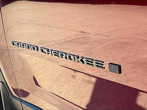 New 2025 Jeep Grand Cherokee Altitude image 16