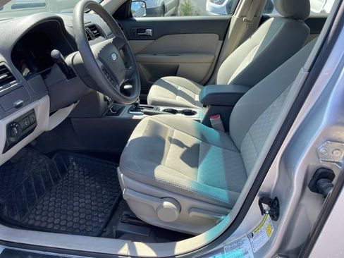 Used 2012 Ford Fusion S FWD image 9