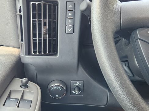 New 2025 Chevrolet Express 3500 w/ Power Convenience Package image 23