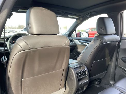 Certified 2023 Cadillac XT5 Premium Luxury w/ LPO, Floor Liner Package image 20