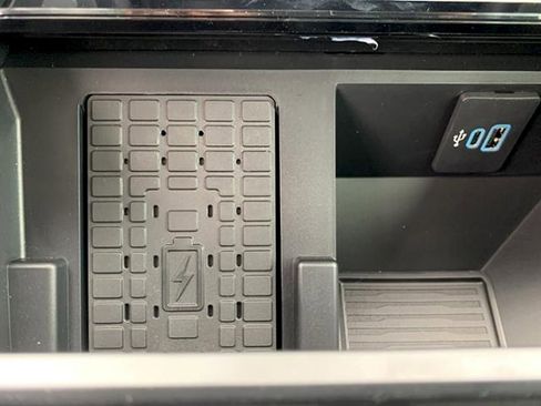 New 2024 Ford F250 Lariat w/ Lariat Ultimate Package image 23