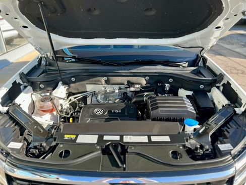 Used 2020 Volkswagen Atlas Cross Sport S image 9