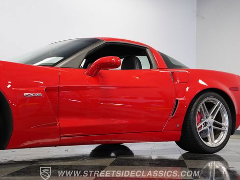 Used 2007 Chevrolet Corvette Z06 w/ Preferred Equipment Group RWD image 23