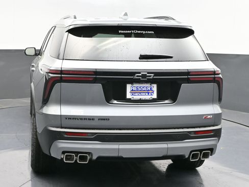 New 2026 Chevrolet Traverse Z71 w/ Enhanced Driving Package AWD/4WD image 6