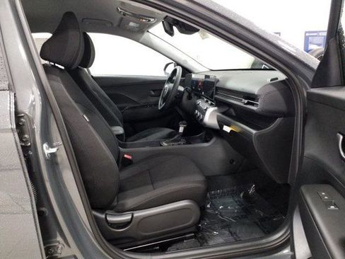 New 2026 Hyundai Kona SE image 18