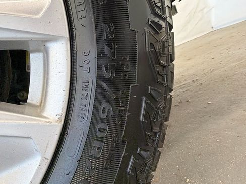 Used 2020 Chevrolet Silverado 1500 Custom w/ Custom Value Package RWD image 12