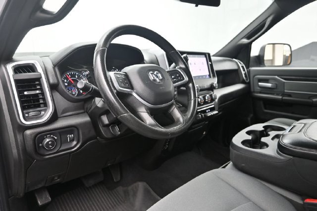 Used 2022 RAM 2500 Big Horn w/ Cold Weather Group AWD/4WD image 8