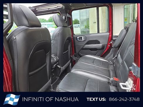 Used 2021 Jeep Wrangler Unlimited Sahara w/ Cold Weather Group AWD/4WD image 19