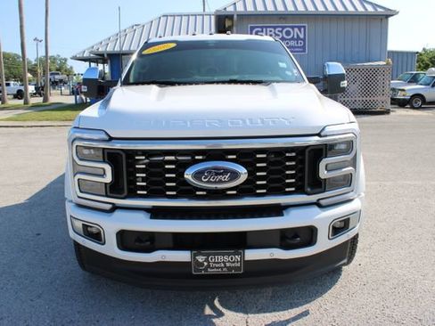 Used 2026 Ford F450 Platinum w/ Platinum Plus Package AWD/4WD image 2