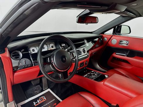 Used 2018 Rolls-Royce Dawn RWD image 10