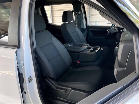 Used 2022 Chevrolet Silverado 1500 RST AWD/4WD image 9