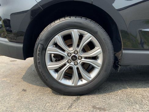 Used 2024 Ford Edge Titanium AWD/4WD image 28