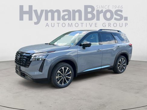 Used 2026 Nissan Pathfinder Platinum AWD/4WD image 8