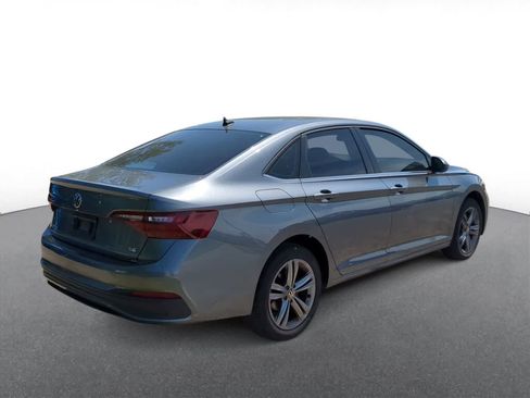 Used 2022 Volkswagen Jetta SE FWD image 7