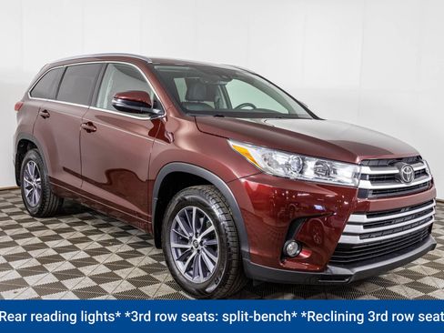 Used 2017 Toyota Highlander XLE AWD/4WD image 15