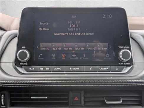 Used 2023 Nissan Rogue S AWD/4WD image 12