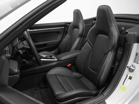 Certified 2025 Porsche 911 Carrera S RWD image 62
