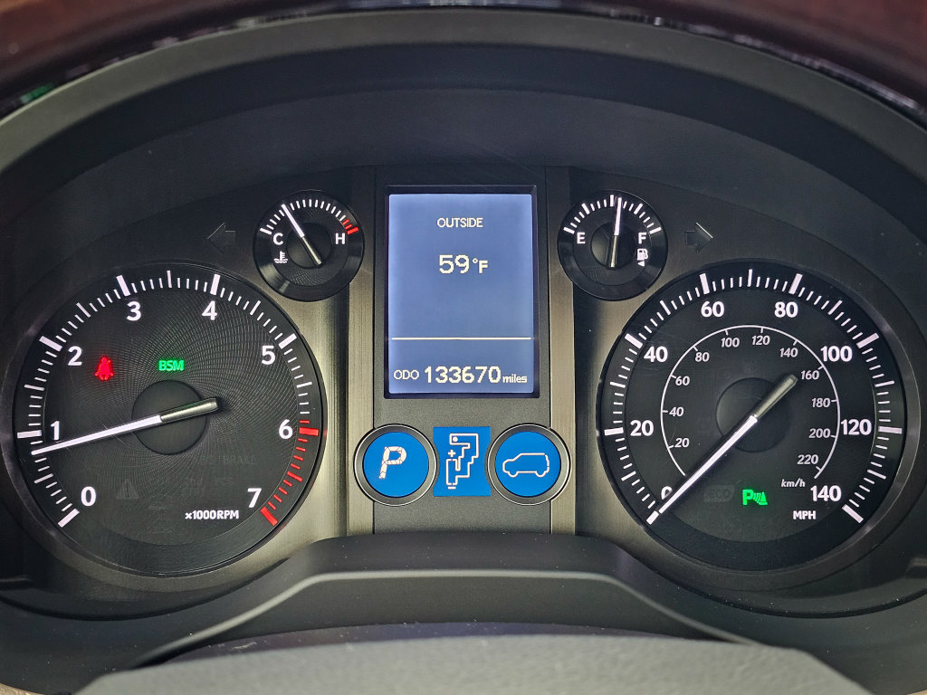 Used 2014 Lexus GX 460 w/ Premium Package AWD/4WD image 19