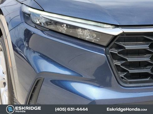Used 2024 Honda CR-V LX image 9
