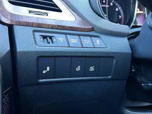 Used 2017 Hyundai Santa Fe FWD image 26